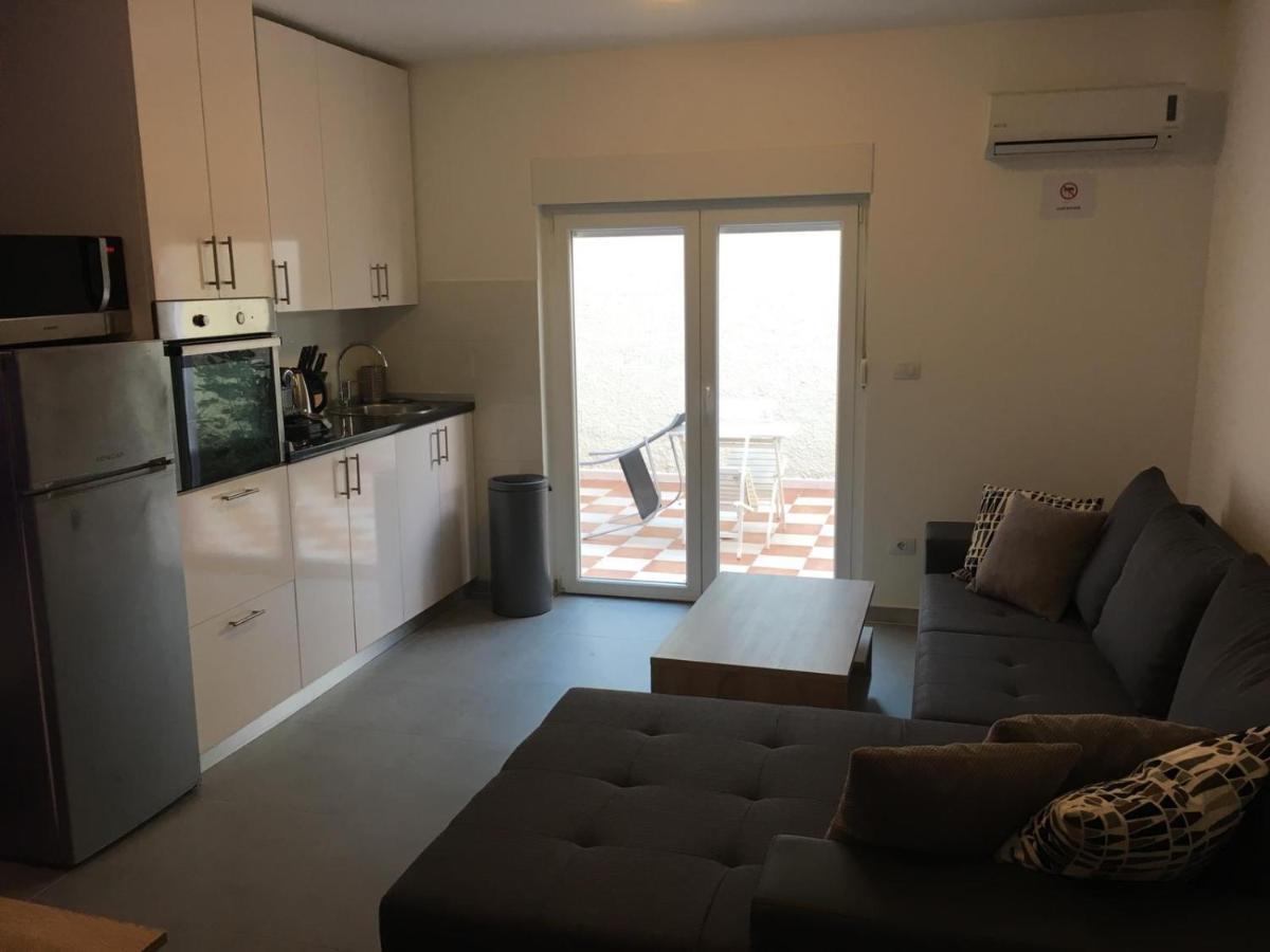 Apartment To Rent Pula Exteriör bild